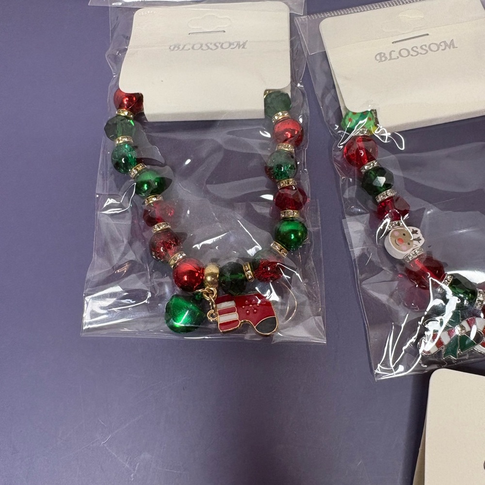 Set of two - Beaded Christmas braclets - Picture 15 of 15
